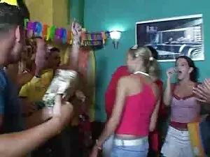 Kaylee Cox és Gabrie ...